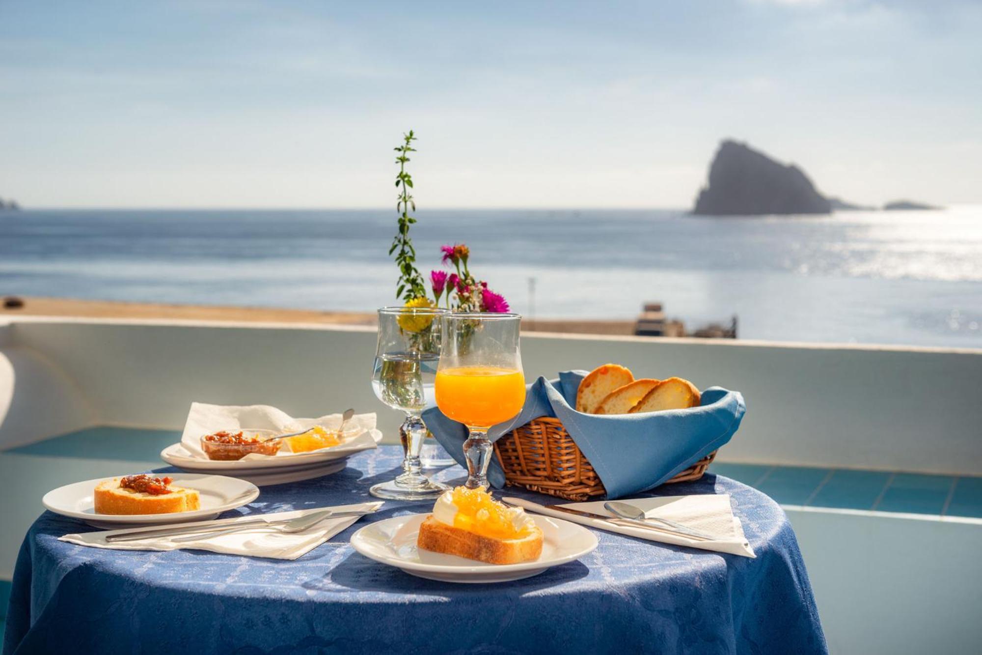 Hotel Eunymos Panarea Exterior foto